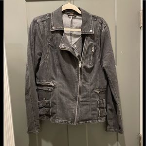 Free people 12 black distressed jean moto jacket, curvy compatible